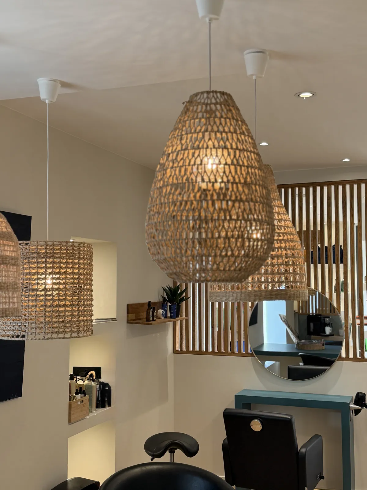 N12 — salon de coiffure & concept-store